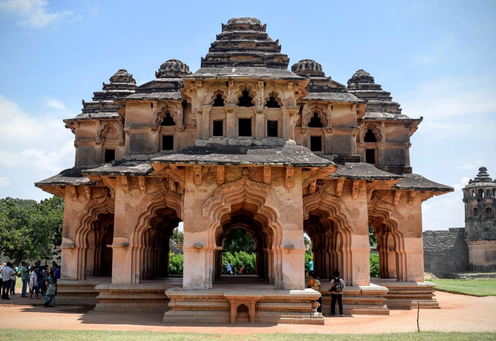 Day 01: Hyderabad – Hospet